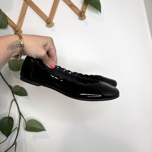 BORN Allie Patent Leather Scalloped Black Flats